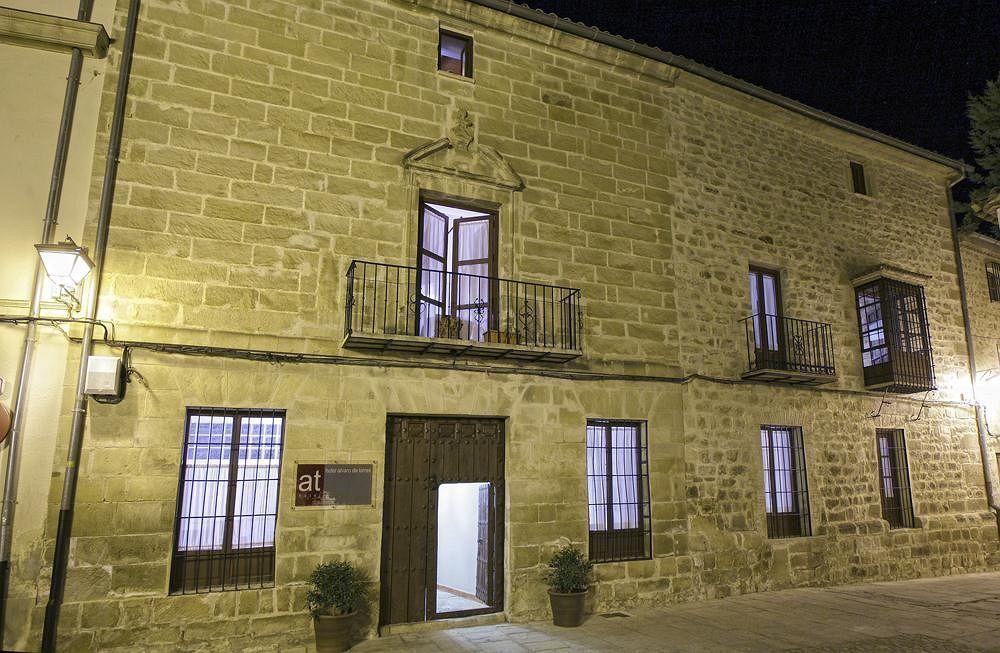 Alvaro De Torres Boutique Úbeda Buitenkant foto