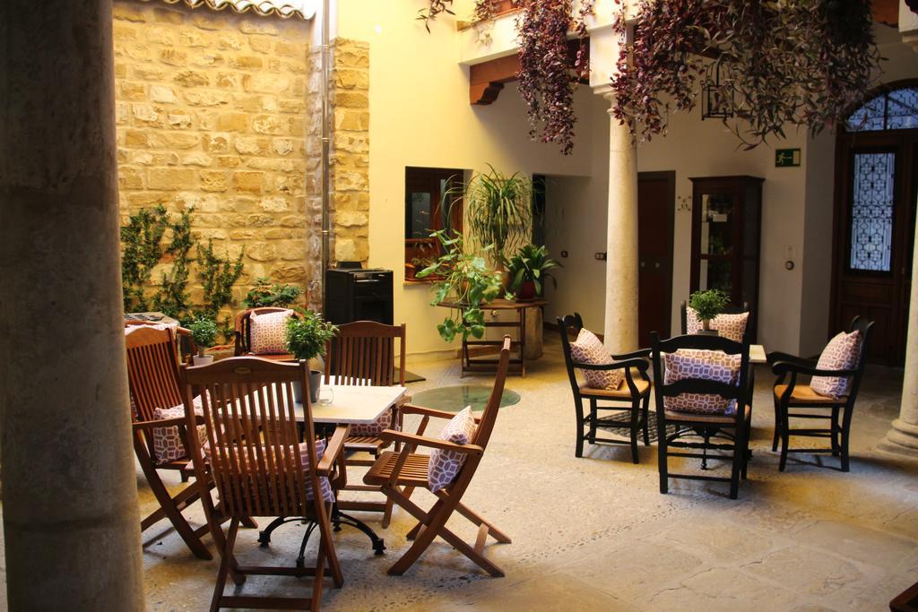 Alvaro De Torres Boutique Úbeda Buitenkant foto