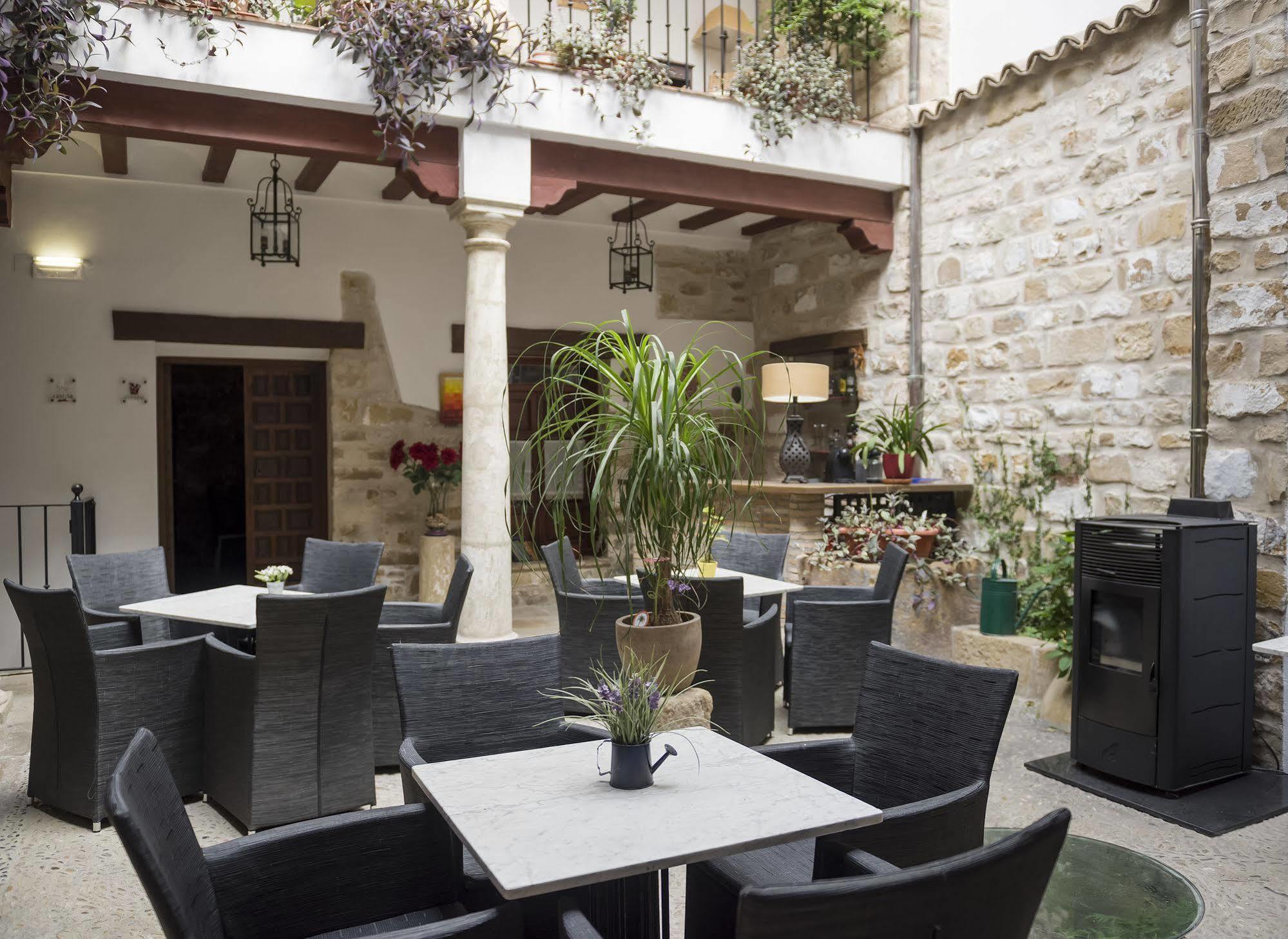 Alvaro De Torres Boutique Úbeda Buitenkant foto